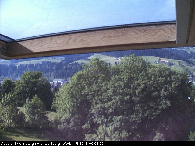Webcam-Bild: Aussicht vom Dorfberg in Langnau 20110511-090500