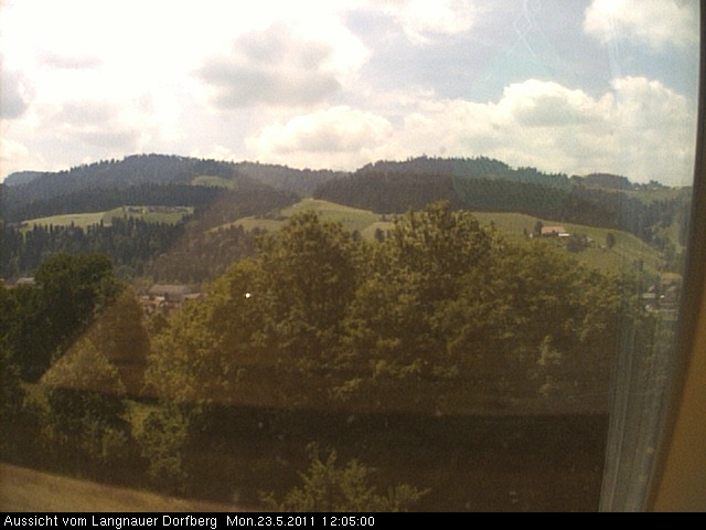 Webcam-Bild: Aussicht vom Dorfberg in Langnau 20110523-120500