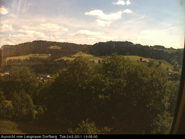 Webcam-Bild: Aussicht vom Dorfberg in Langnau 20110524-160500