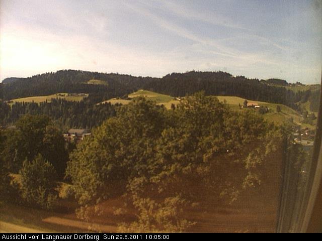 Webcam-Bild: Aussicht vom Dorfberg in Langnau 20110529-100500