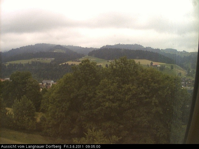 Webcam-Bild: Aussicht vom Dorfberg in Langnau 20110603-090500