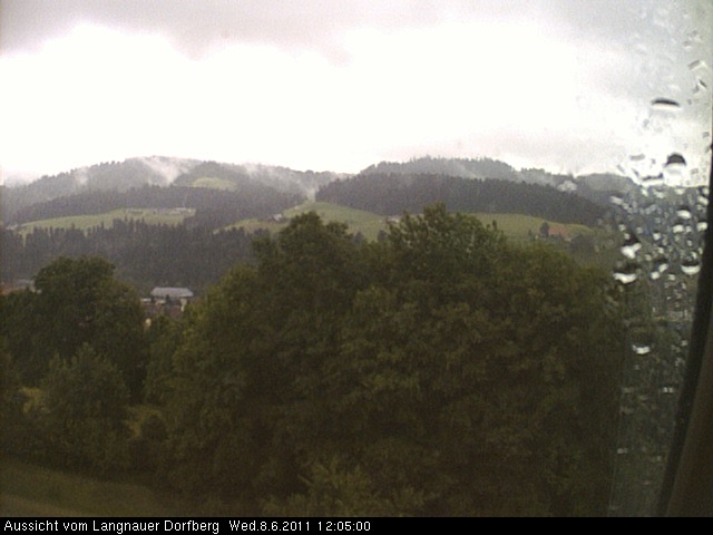 Webcam-Bild: Aussicht vom Dorfberg in Langnau 20110608-120500