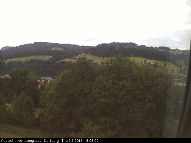 Webcam-Bild: Aussicht vom Dorfberg in Langnau 20110609-160500