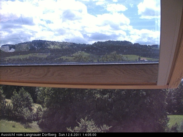 Webcam-Bild: Aussicht vom Dorfberg in Langnau 20110612-140500
