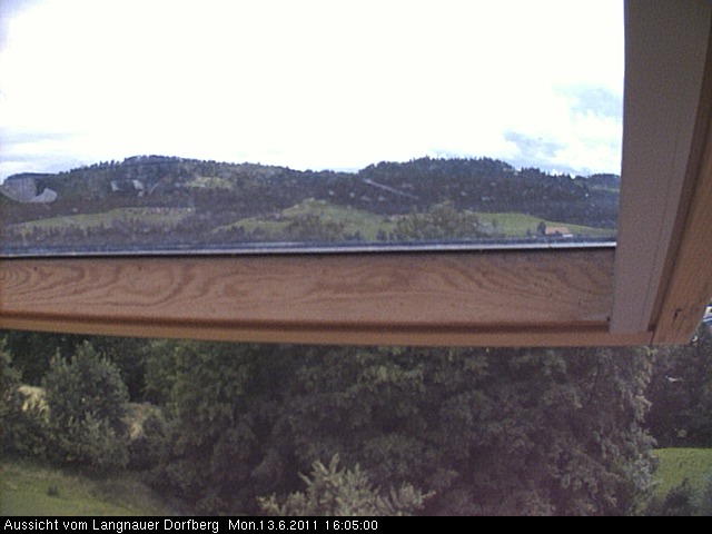 Webcam-Bild: Aussicht vom Dorfberg in Langnau 20110613-160500