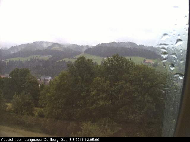 Webcam-Bild: Aussicht vom Dorfberg in Langnau 20110618-120500