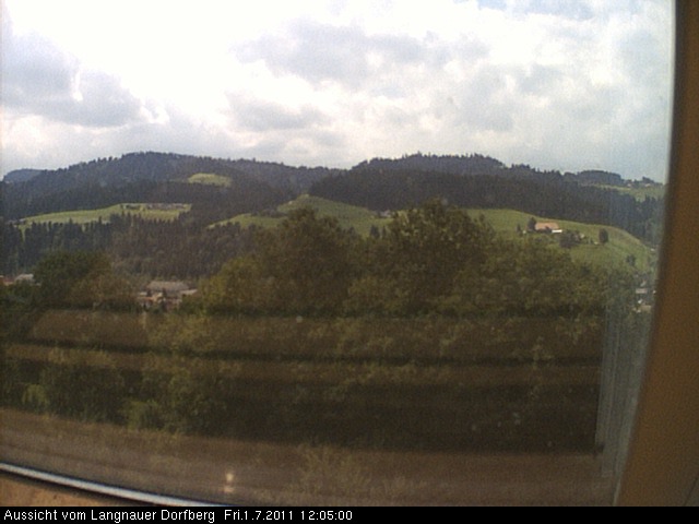 Webcam-Bild: Aussicht vom Dorfberg in Langnau 20110701-120500