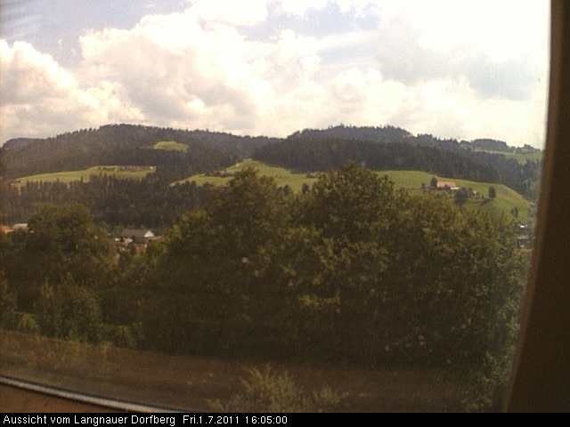 Webcam-Bild: Aussicht vom Dorfberg in Langnau 20110701-160500