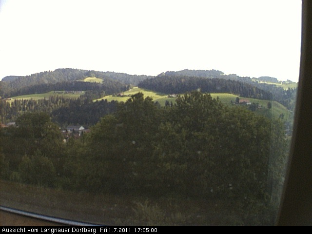 Webcam-Bild: Aussicht vom Dorfberg in Langnau 20110701-170500