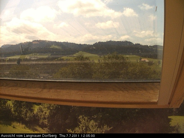 Webcam-Bild: Aussicht vom Dorfberg in Langnau 20110707-120500