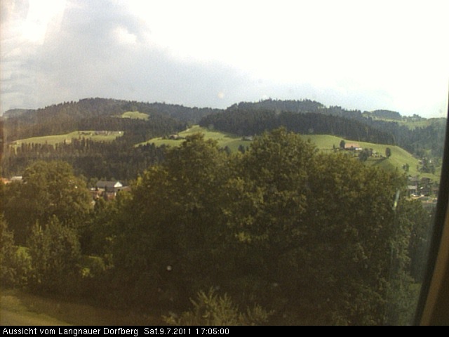Webcam-Bild: Aussicht vom Dorfberg in Langnau 20110709-170500