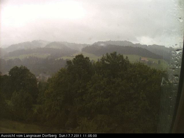 Webcam-Bild: Aussicht vom Dorfberg in Langnau 20110717-110500