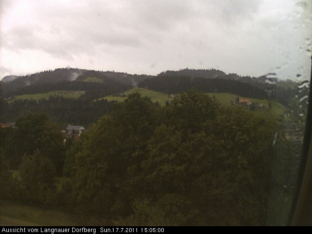 Webcam-Bild: Aussicht vom Dorfberg in Langnau 20110717-150500
