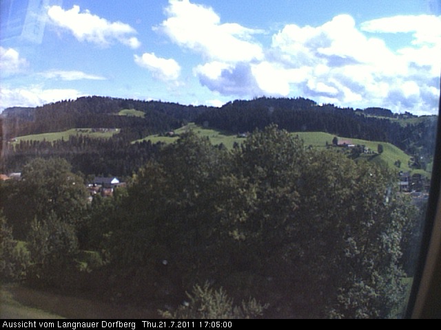 Webcam-Bild: Aussicht vom Dorfberg in Langnau 20110721-170500