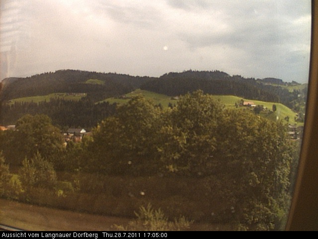 Webcam-Bild: Aussicht vom Dorfberg in Langnau 20110728-170500