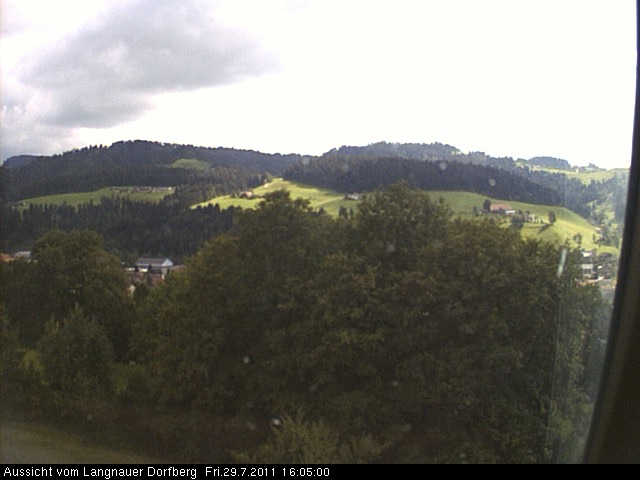 Webcam-Bild: Aussicht vom Dorfberg in Langnau 20110729-160500