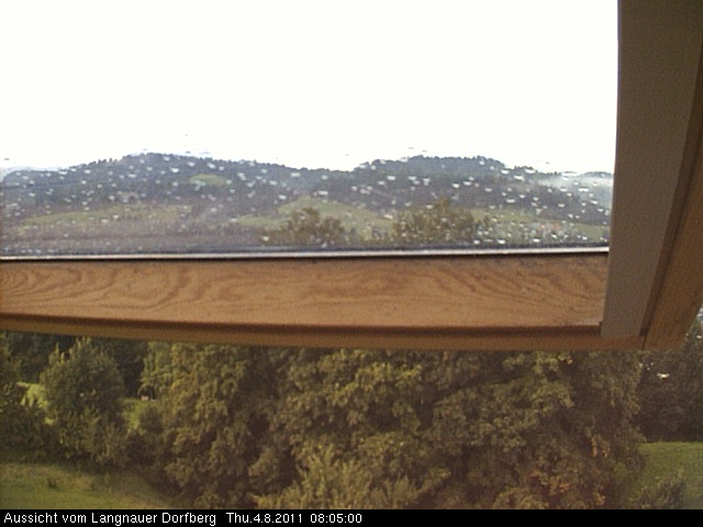 Webcam-Bild: Aussicht vom Dorfberg in Langnau 20110804-080500