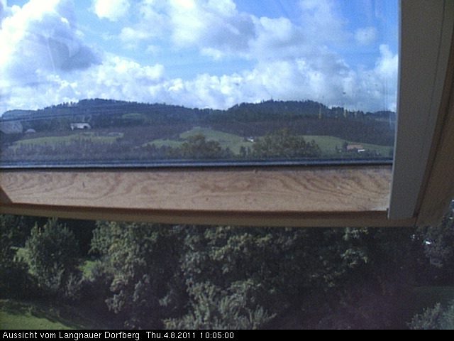 Webcam-Bild: Aussicht vom Dorfberg in Langnau 20110804-100500