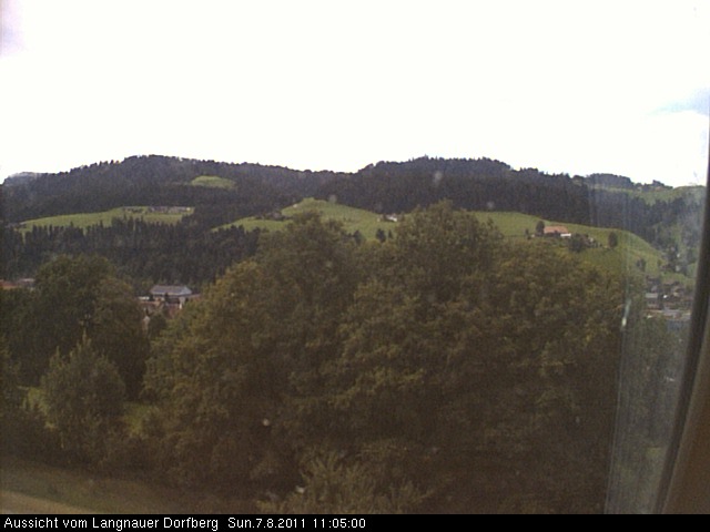 Webcam-Bild: Aussicht vom Dorfberg in Langnau 20110807-110500