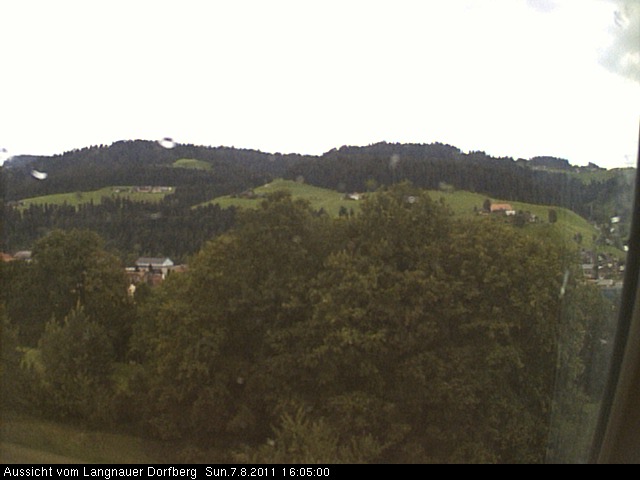 Webcam-Bild: Aussicht vom Dorfberg in Langnau 20110807-160500