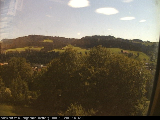 Webcam-Bild: Aussicht vom Dorfberg in Langnau 20110811-160500