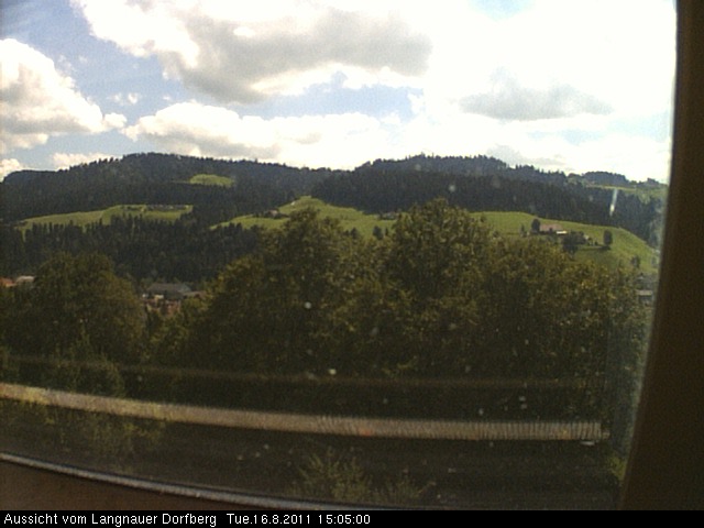 Webcam-Bild: Aussicht vom Dorfberg in Langnau 20110816-150500