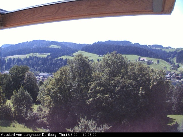 Webcam-Bild: Aussicht vom Dorfberg in Langnau 20110818-120500