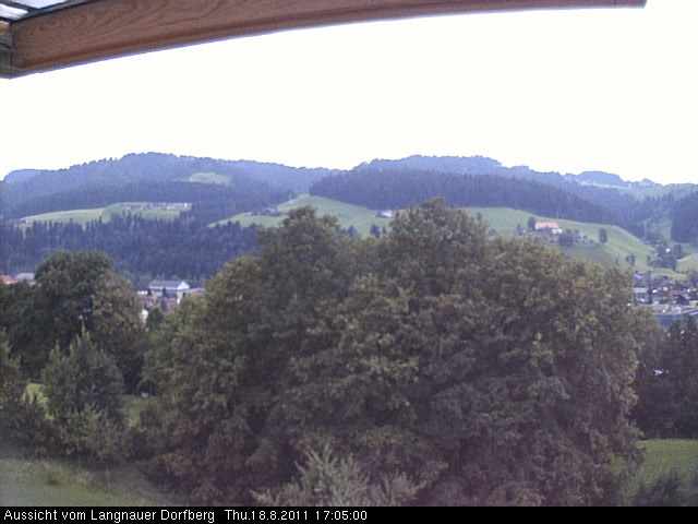 Webcam-Bild: Aussicht vom Dorfberg in Langnau 20110818-170500