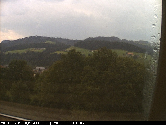 Webcam-Bild: Aussicht vom Dorfberg in Langnau 20110824-170500