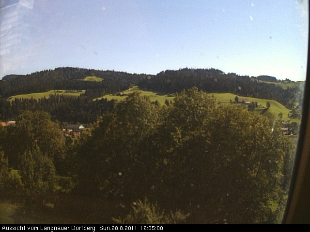 Webcam-Bild: Aussicht vom Dorfberg in Langnau 20110828-160500
