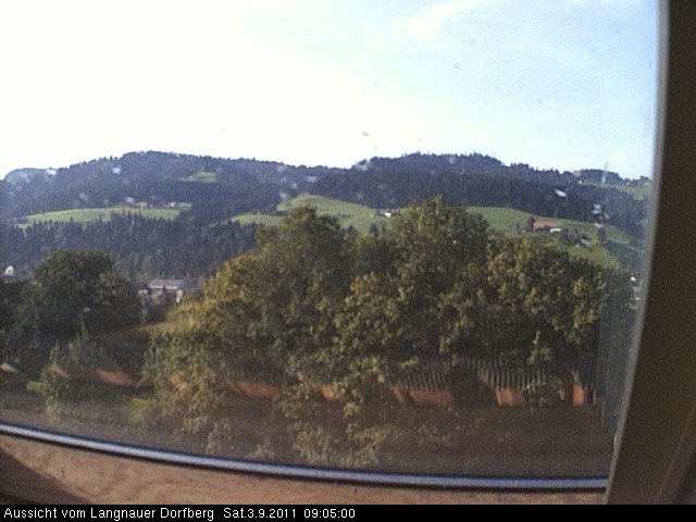 Webcam-Bild: Aussicht vom Dorfberg in Langnau 20110903-090500