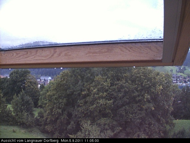 Webcam-Bild: Aussicht vom Dorfberg in Langnau 20110905-110500