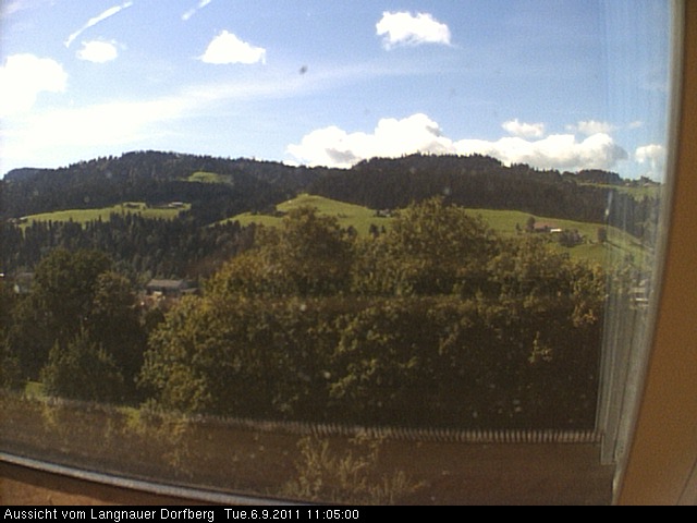 Webcam-Bild: Aussicht vom Dorfberg in Langnau 20110906-110500