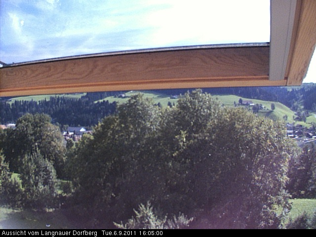 Webcam-Bild: Aussicht vom Dorfberg in Langnau 20110906-160500