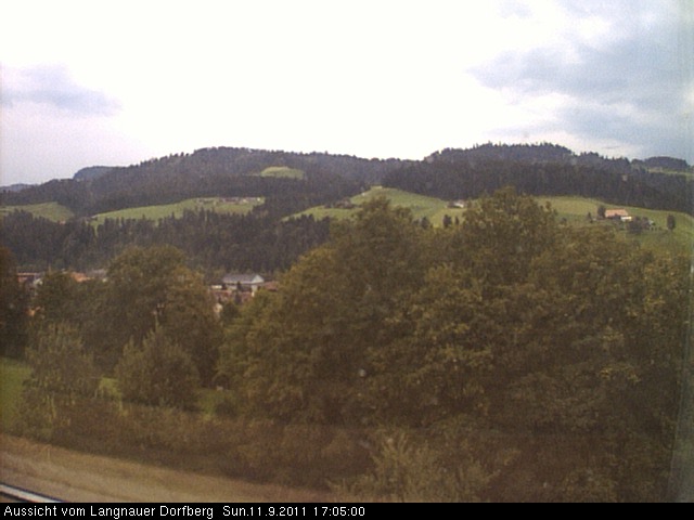 Webcam-Bild: Aussicht vom Dorfberg in Langnau 20110911-170500