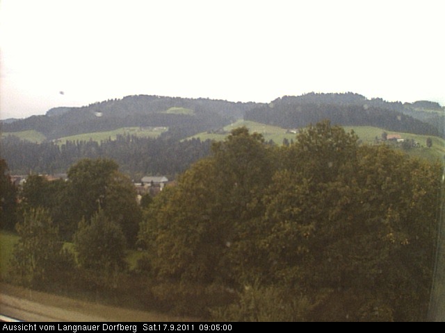 Webcam-Bild: Aussicht vom Dorfberg in Langnau 20110917-090500