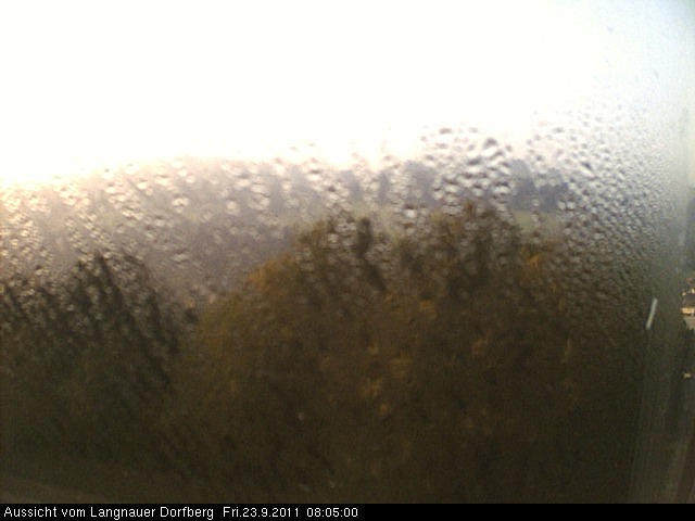 Webcam-Bild: Aussicht vom Dorfberg in Langnau 20110923-080500