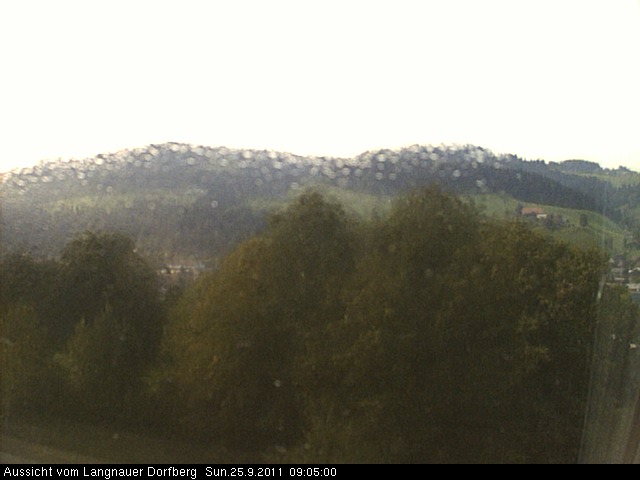 Webcam-Bild: Aussicht vom Dorfberg in Langnau 20110925-090500