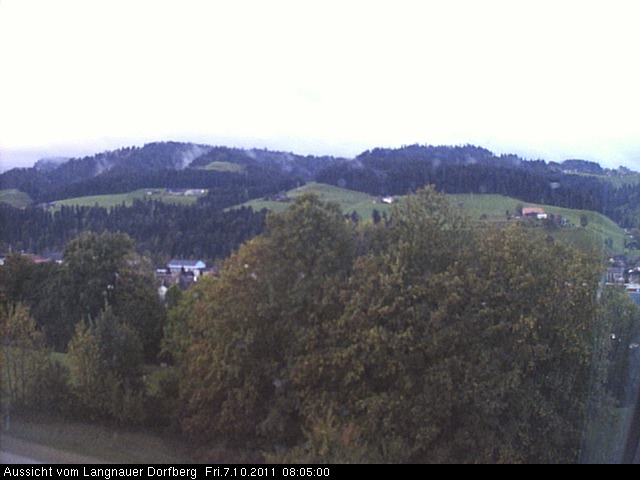 Webcam-Bild: Aussicht vom Dorfberg in Langnau 20111007-080500