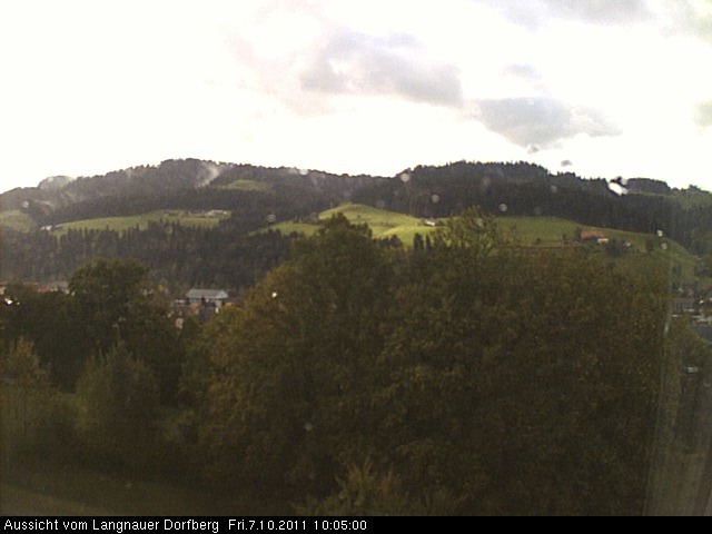 Webcam-Bild: Aussicht vom Dorfberg in Langnau 20111007-100500