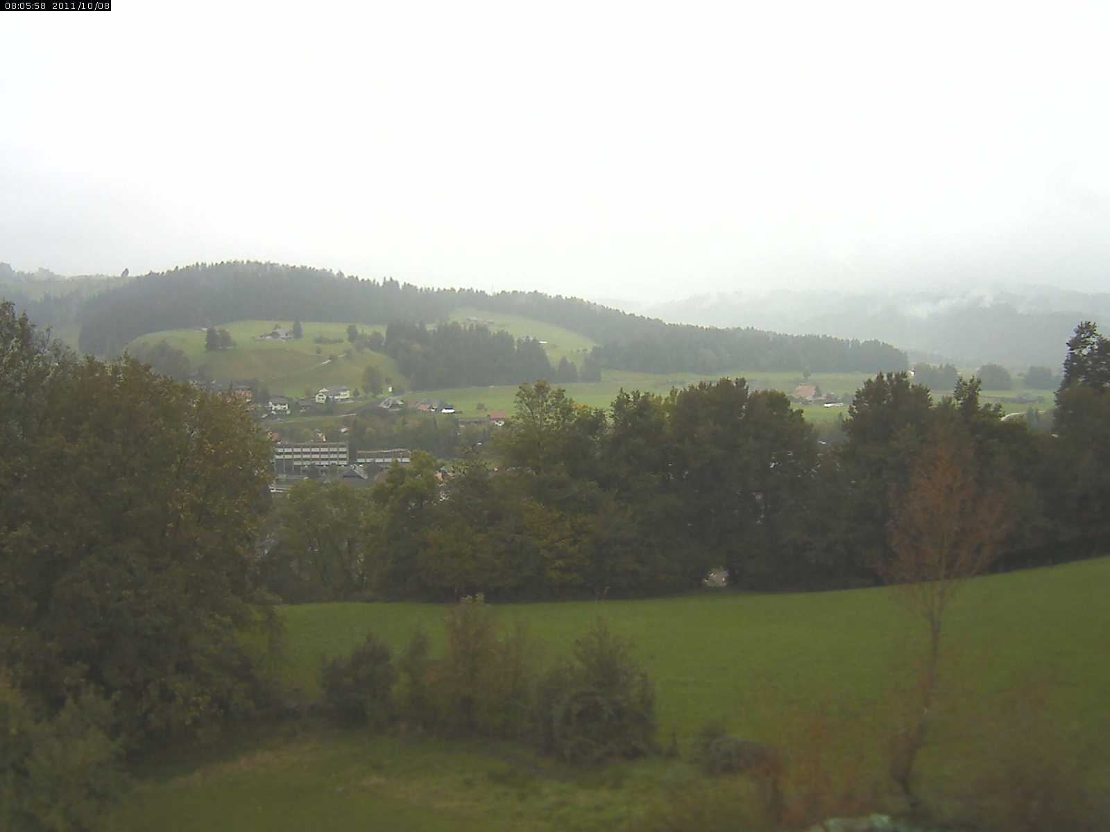 Webcam-Bild: Aussicht vom Dorfberg in Langnau 20111008-090600