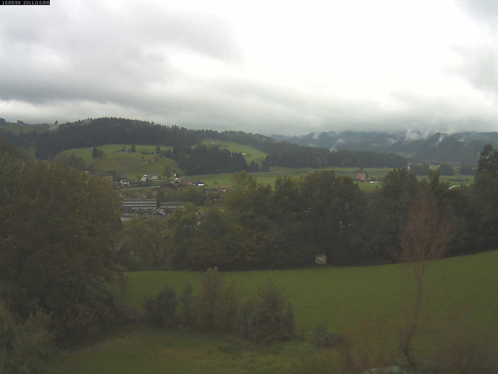 Webcam-Bild: Aussicht vom Dorfberg in Langnau 20111008-110600