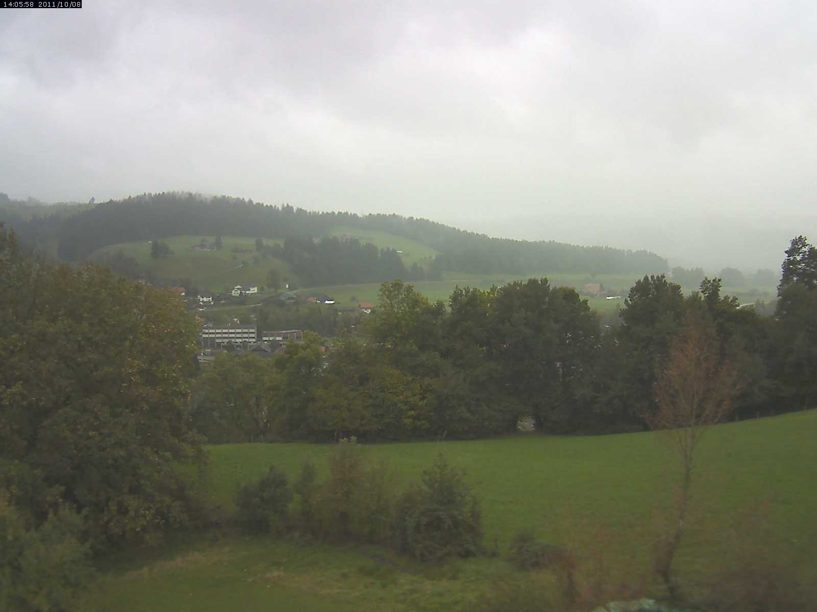 Webcam-Bild: Aussicht vom Dorfberg in Langnau 20111008-150600