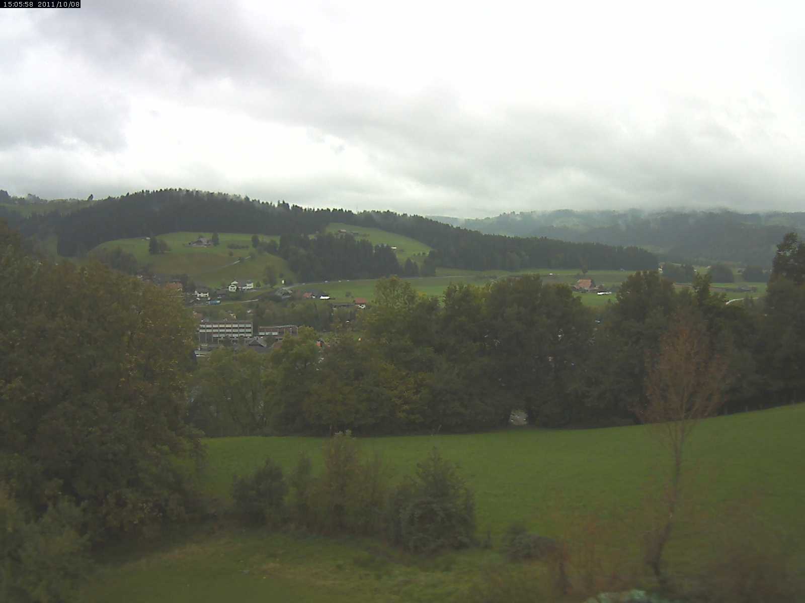 Webcam-Bild: Aussicht vom Dorfberg in Langnau 20111008-160600