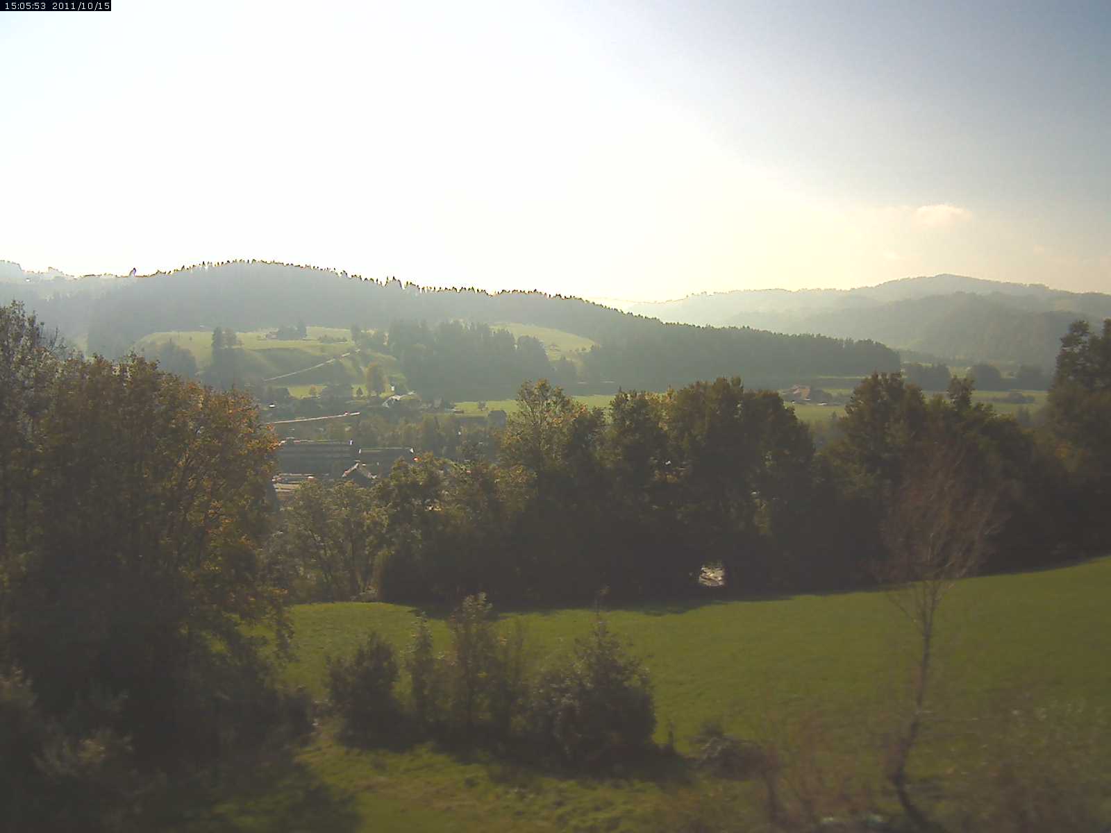 Webcam-Bild: Aussicht vom Dorfberg in Langnau 20111015-150600