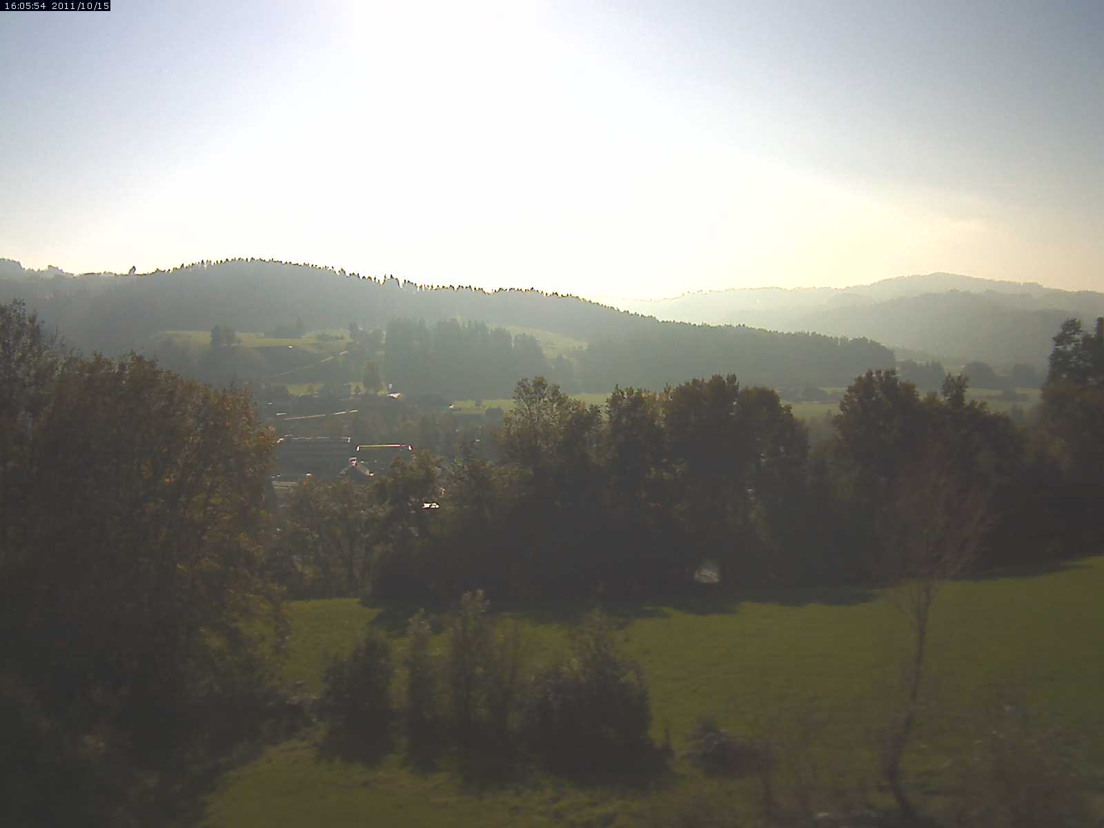 Webcam-Bild: Aussicht vom Dorfberg in Langnau 20111015-160600