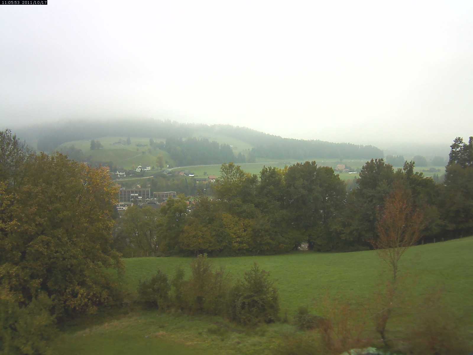 Webcam-Bild: Aussicht vom Dorfberg in Langnau 20111017-110600
