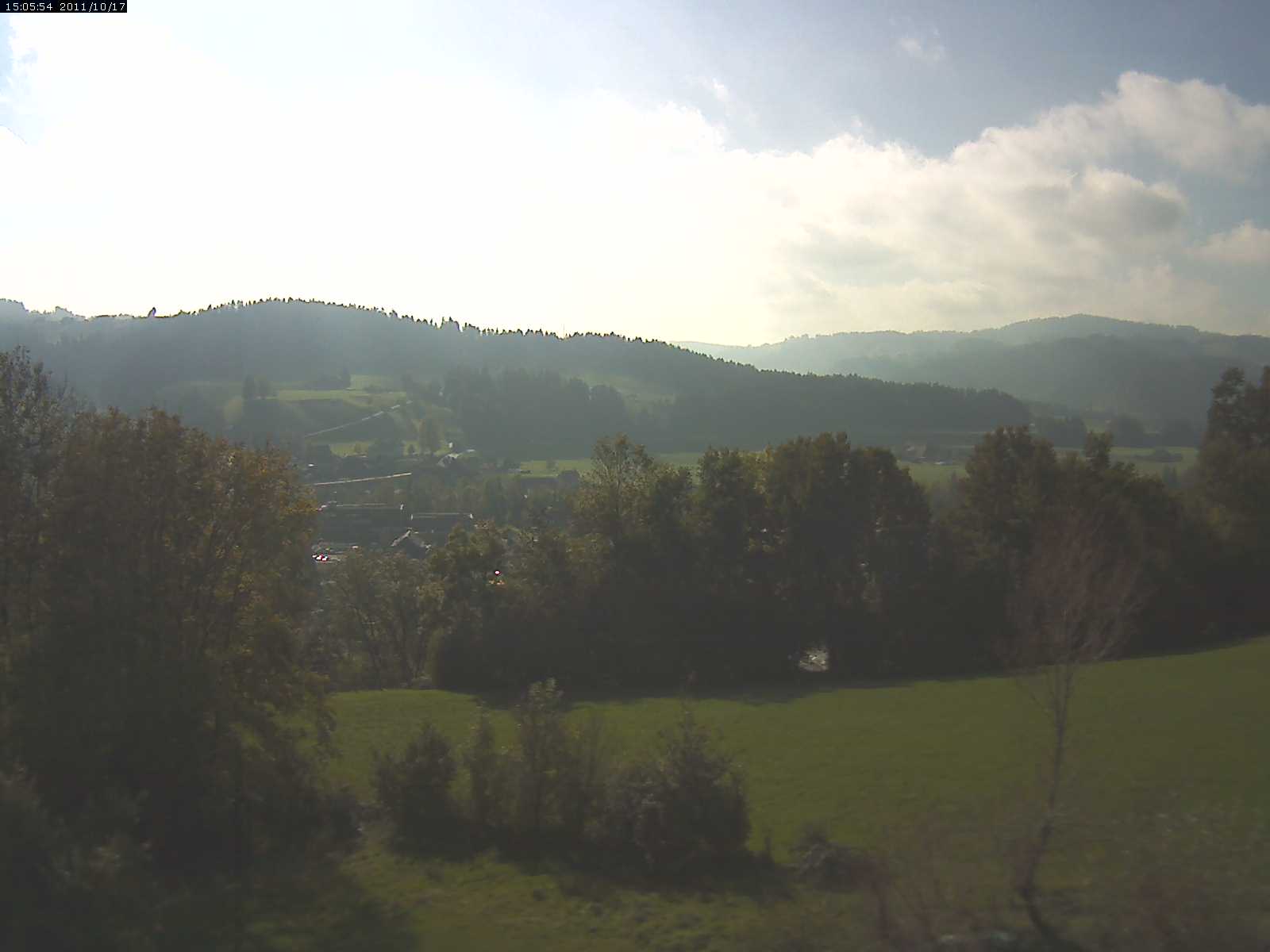 Webcam-Bild: Aussicht vom Dorfberg in Langnau 20111017-150600