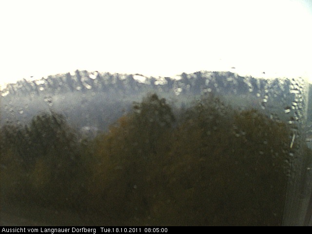 Webcam-Bild: Aussicht vom Dorfberg in Langnau 20111018-080500