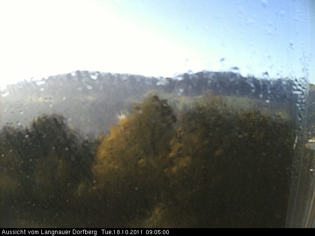 Webcam-Bild: Aussicht vom Dorfberg in Langnau 20111018-090500